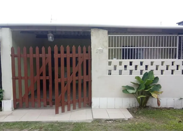 Casa 2 Minutos A Pe Da Praia De Indaia