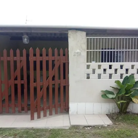Casa 2 Minutos A Pe Da Praia De Indaia Bertioga Exterior photo